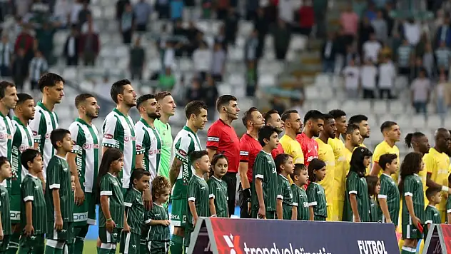 Konyaspor maçını kaç taraftar izledi?