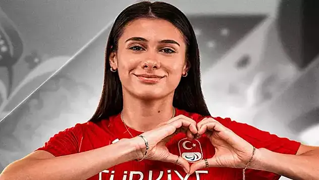 Milli para atlet Aysel Önder, gümüş madalya kazandı
