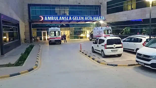 Fabrikada üzerine boru devrilen işçi hayatını kaybetti