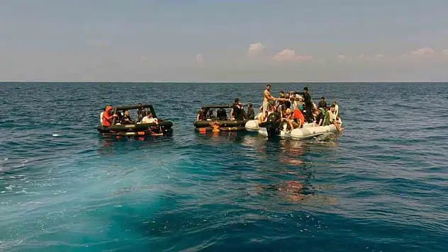 Denizde can pazarı... 97 düzensiz göçmen kurtarıldı