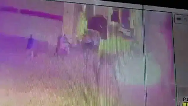 Sokak ortasında silahlı ve EYP'li saldırı kamerada