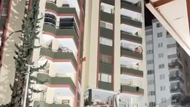 Depremde 42 kişinin öldüğü apartmanın mühendisi belediyeyi suçladı