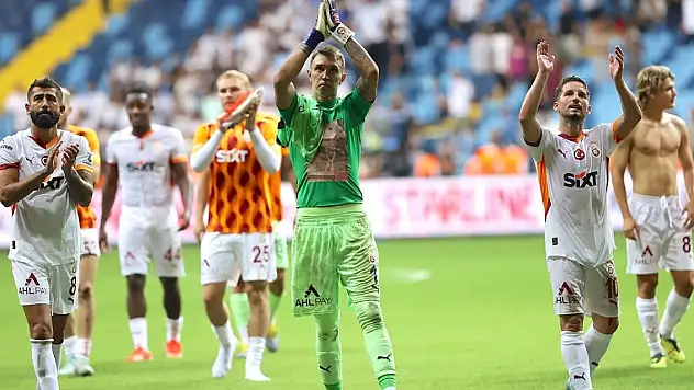 Galatasaray kadrosunu UEFA'ya bildirdi