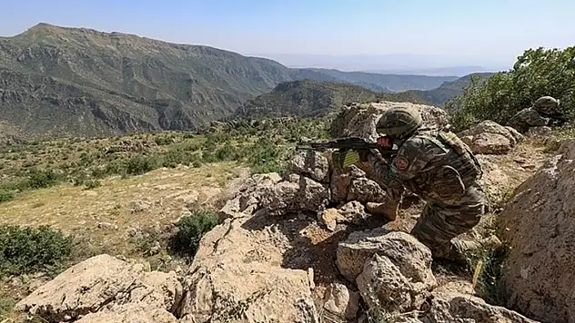 Fırat Kalkanı bölgesinde 8 PKK/YPG'li terörist etkisiz hale getirildi
