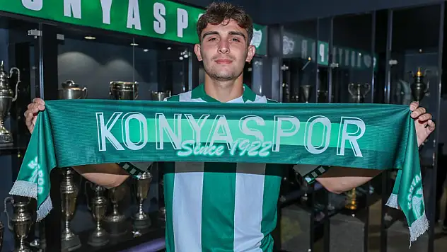Konyaspor genç oyuncuyla imzaladı!