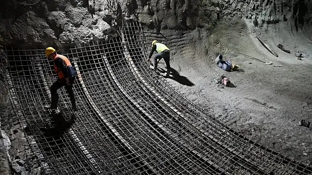 Kop Tüneli'nde göçük: 1 ölü, 2 yaralı