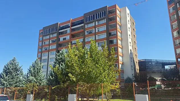 Kahvaltıya davet eden kayınpederini bıçaklayarak öldürdü