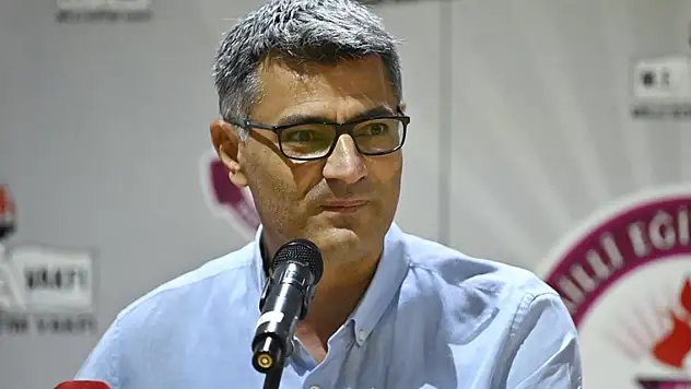 Yusuf Dikeç, yeni eğitim-öğretim döneminin ilk dersini verdi