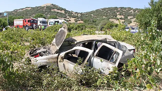 Kavşaktan çıkan otomobile çarpmamak için manevra yapınca tarlaya yuvarlandı aynı aileden 5 yaralı