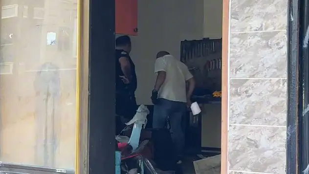 Motosiklet tamirhanesi uyuşturucu imalathanesi çıktı
