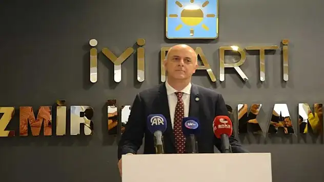 İzmir Milletvekili Özlale partisinden istifa etti