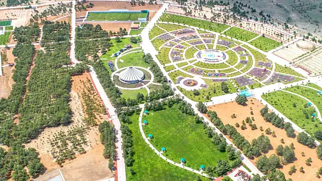 Konya'da piknikçilerin gözdesi Dutlu Millet Bahçesi