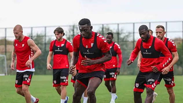 Samsunspor, Konyaspor karşısında ilk peşinde