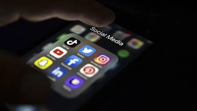 Sosyal medyada manipülasyon toplumsal kutuplaşmaya yol açıyor