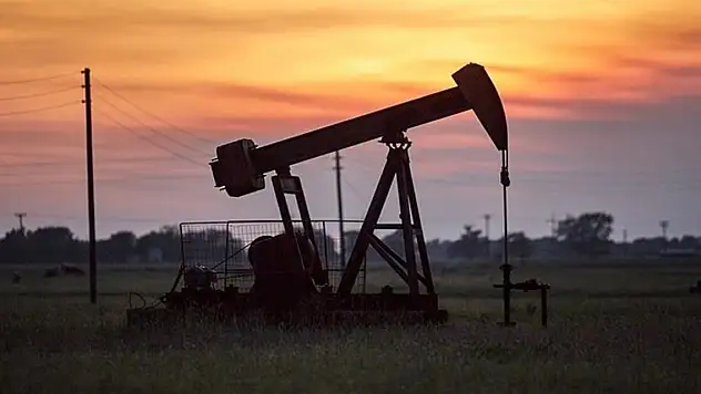 Brent petrol son 3 yılın en düşük seviyelerini gördü