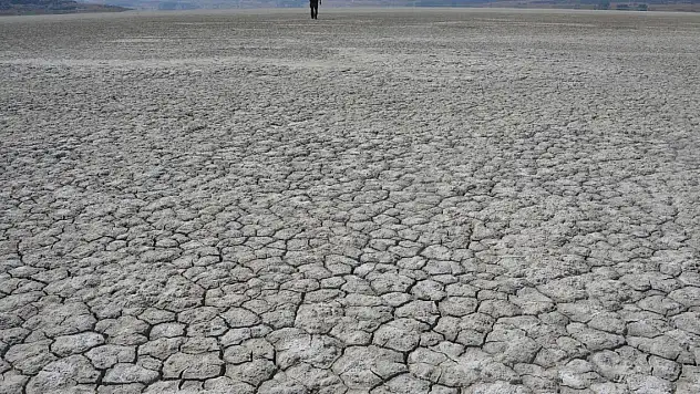 240 gölden 186'sı kurudu