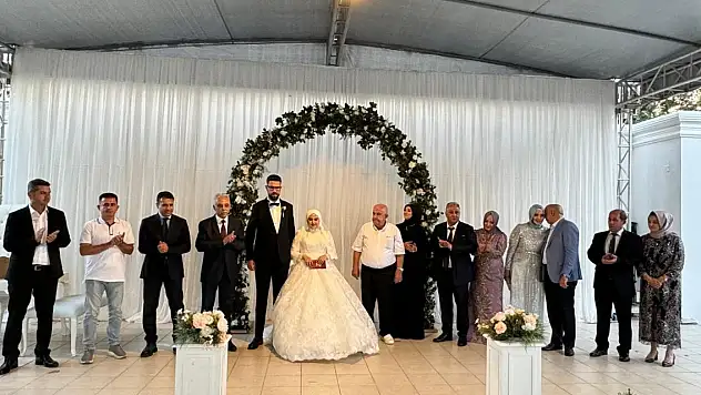 Katırcı ile Gündüz ailelerinin mutlu günü