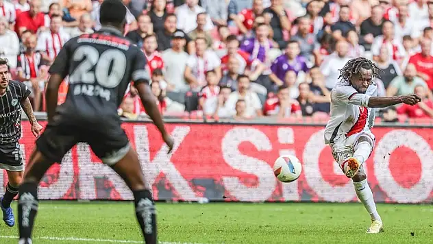 Konyasporlu Bazoer'in galibiyet sözleri!