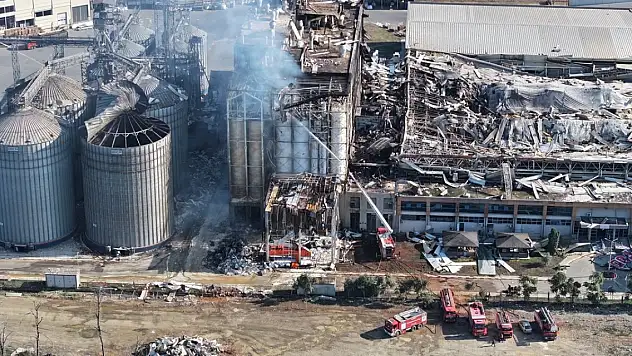 Sakarya'da Oba Makarna fabrikasındaki patlamada hayatını kaybeden işçi defnedildi