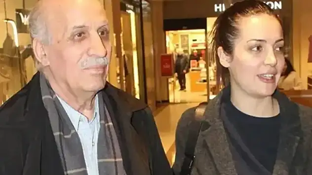 Ünlü oyuncu İrem Sak'ın babası hayatını kaybetti