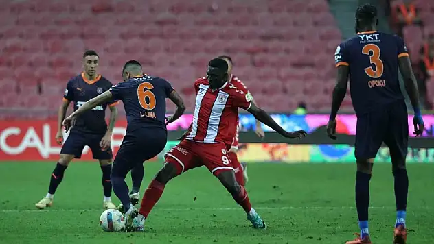 Samsunspor evinde Başakşehir'i yendi