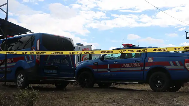 Bakım için madene giren işçi vagonların arasına sıkışıp öldü