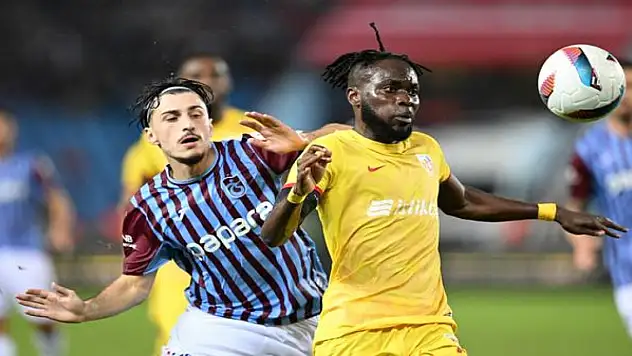 Trabzonspor, son dakikada puanı kaptı