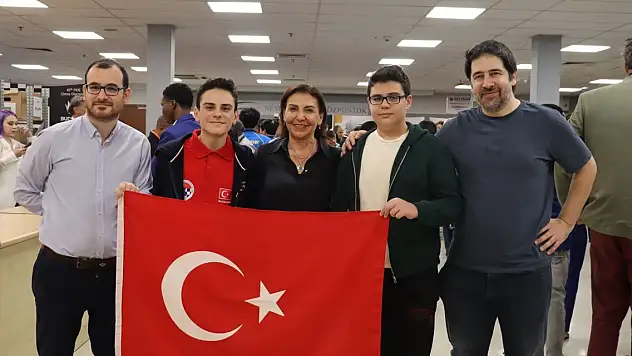 Dünya Satranç Olimpiyatları'na Türk gençleri damga vurdu