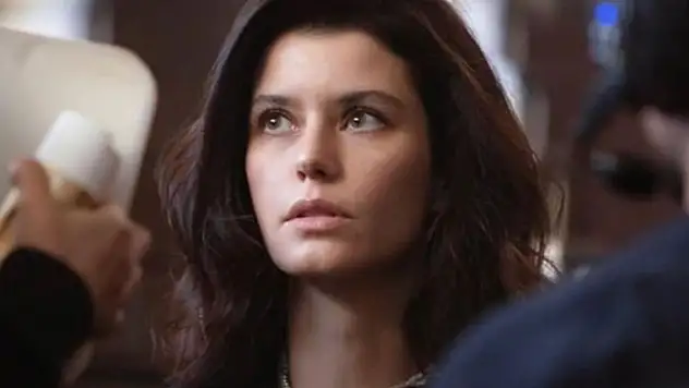 Beren Saat'in başrolde olduğu 'Gizli Dolap' filmi sete çıktı