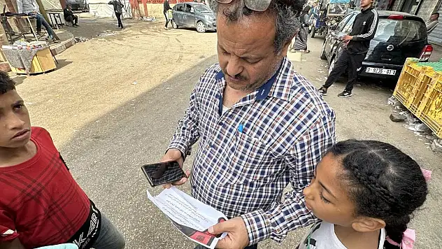 Hizbullah, İsrail'in havadan attığı broşürler konusunda dikkatli olunmasını istedi