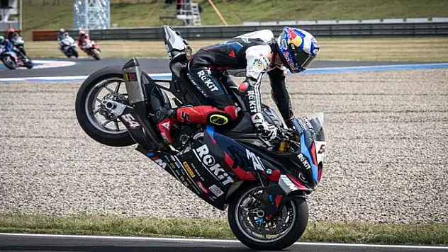 Toprak Razgatlıoğlu'ndan 'efsane' dönüş