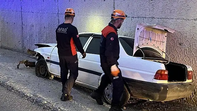 Sivas'ta otomobil yolcu otobüsüyle çarpıştı: 5 yaralı