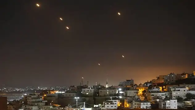 İran: İsrail'e füze saldırısı öncesinde ABD'ye bilgi vermedik