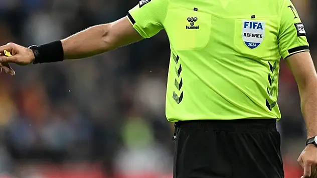 Galatasaray ve Fenerbahçe'nin Avrupa Ligi'ndeki maçlarını yönetecek hakemler belli oldu