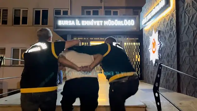 Güpegündüz cinayet işlemişti, saatler içerisinde yakalandı