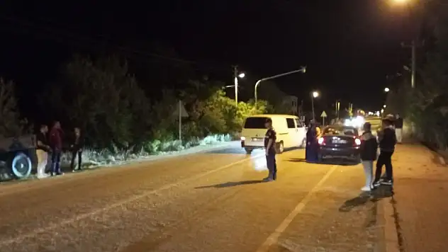Isparta Yalvaç'ta otomobil yayalara çarptı: 1 ölü, 1 yaralı