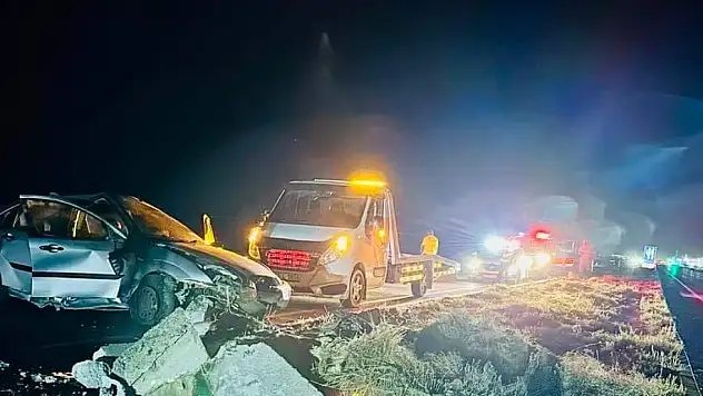 Konya'da otomobil kontrolden çıktı: 4 yaralı