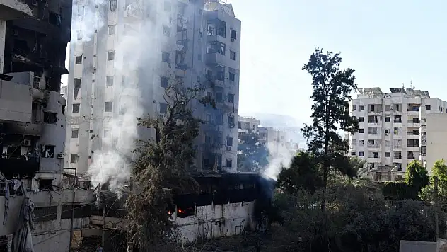 Katil İsrail'den Lübnan'a hava saldırısı : 13 ölü