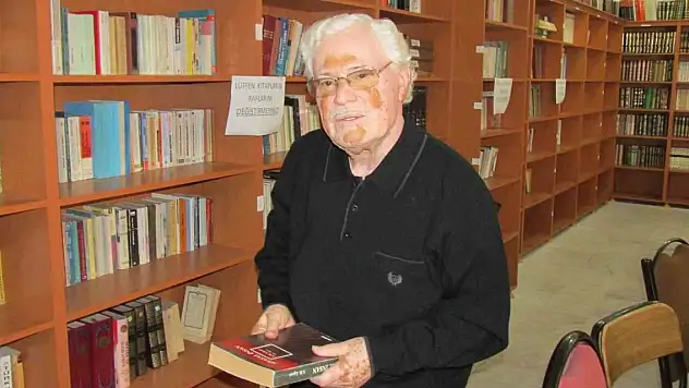 Araştırmacı Yazar Öztürk hayatını kaybetti