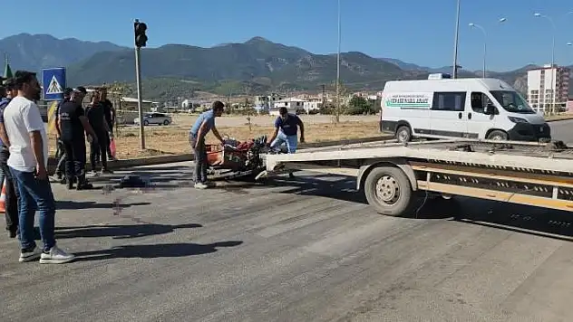 Tırla çarpışan motosikletin sürücüsü hayatını kaybetti