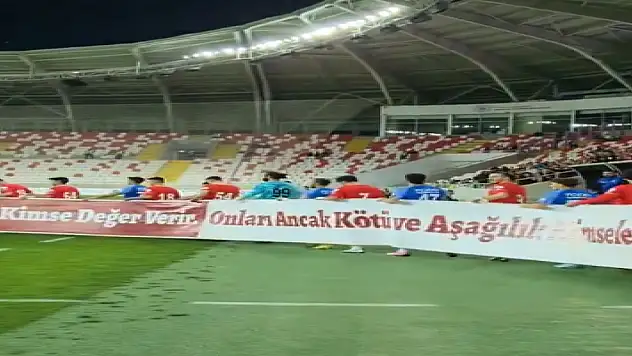 Karaman FK'dan evrensel mesaj!