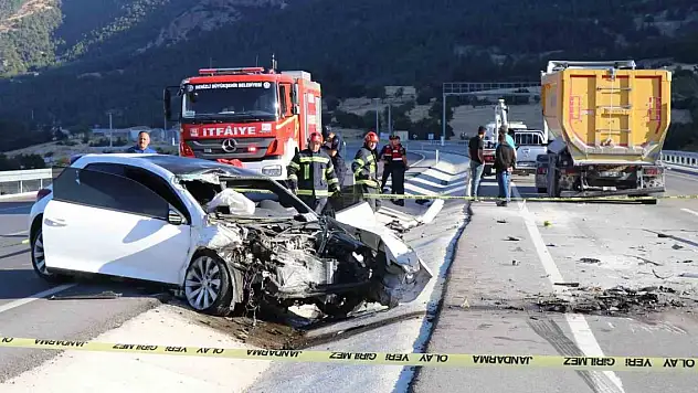 Genç sürücü hayatını kaybetti