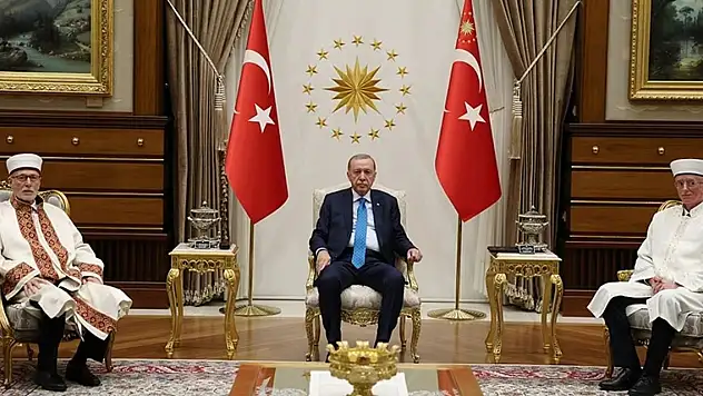 Cumhurbaşkanı Erdoğan, Gümülcine ve İskeçe müftülerini kabul etti
