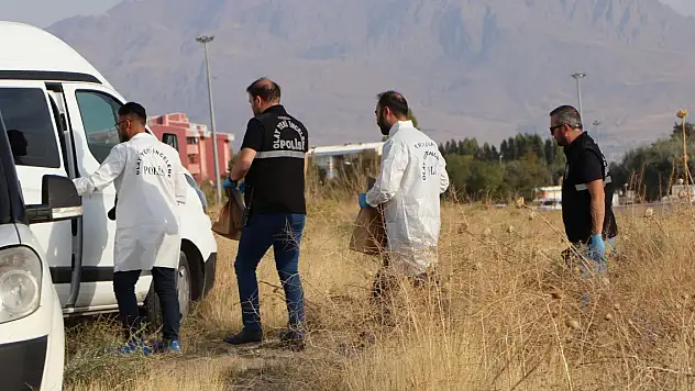 Rojin'e ait  başörtüsü bulundu