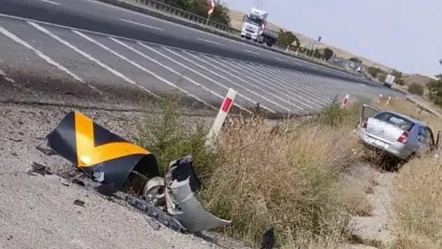 Konya'da otomobil kontrolden çıktı: 2 yaralı