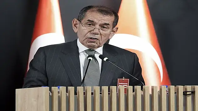 Galatasaray'da Dursun Özbek ve yönetimi ibra edildi