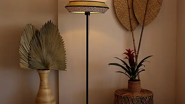 Evinizde Bambaşka Bir Atmosfer Oluşturmanızı Sağlayacak Birbirinden Şık 8 Lambader