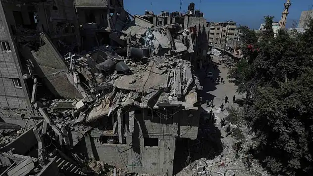 Gazze'de can kaybı 42 bin 227'ye yükseldi