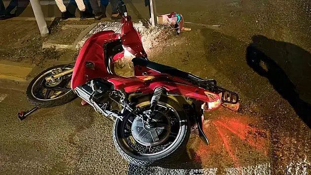 Konya'da otomobille çarpışan elektrikli bisikletin sürücüsü yaralandı