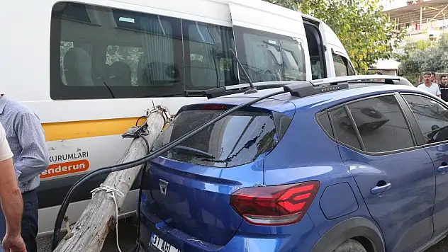 Freni arızalanan iş makinesi 7 araca çarptı: 8 yaralı